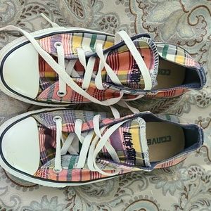 Converse All Star low top plaid size 6